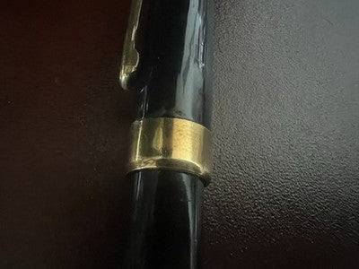 🔴 Penna stilografica celluloide nera pulsante fondo pennino F scrive vintage 40