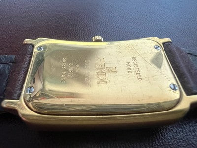 🔴 FENDI orologio uomo placcato oro 500J al quarzo zaffiro cabouchon vintage