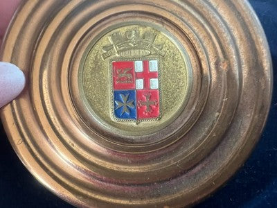 🔴 Briefbeschwerer-Medaille aus Messing der Marine mit Wappen 