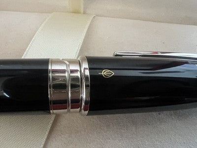 Dupont Stylo-Plume Stylo à Plume Ligne D Grande Or 18 KT M Retire NOS