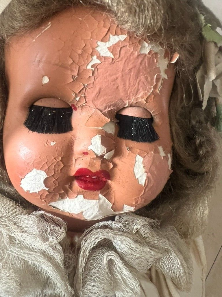 Poupée De Céramique Avec Robe Cousu À Main Hauteur 47cm Arts Articulé Vintage