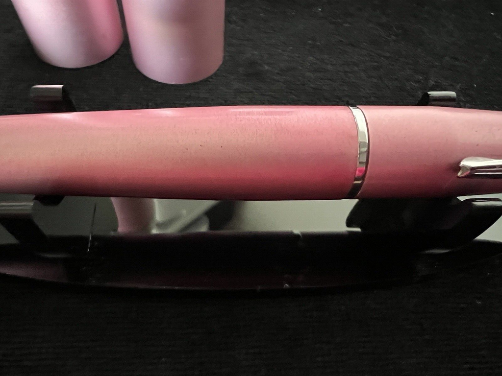 Lamborghini Stylo-Plume Stylo à Plume En Laque Rose A Cartouche Écrit Avec Box