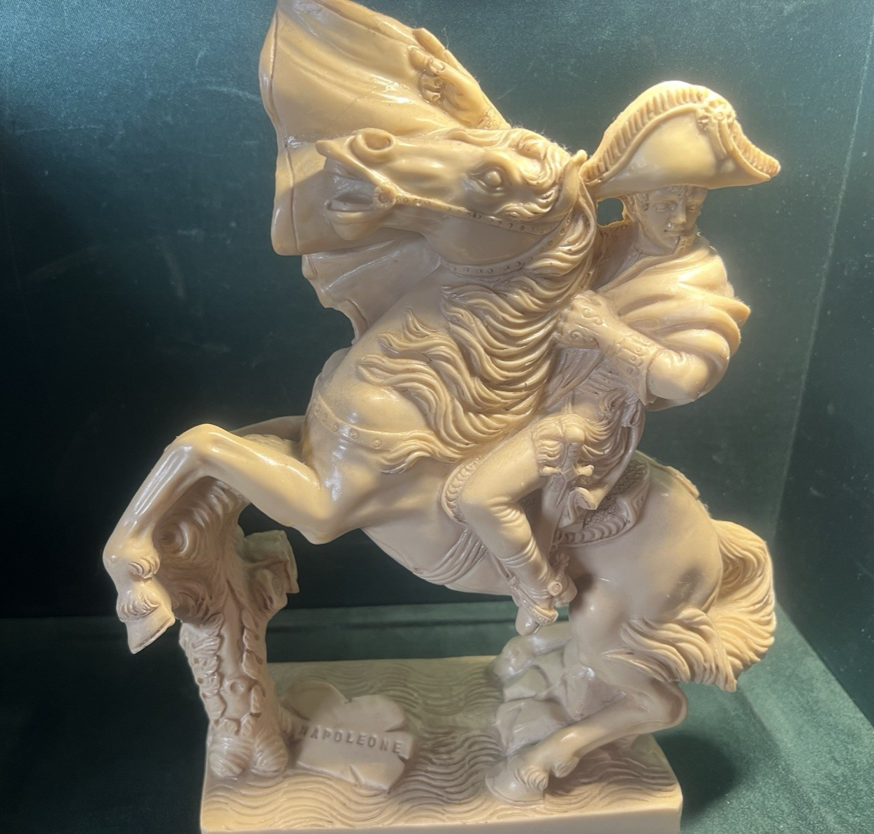 🔴 Statua scultura NAPOLEONE sul CAVALLO RAMPANTE polvere di marmo vintage