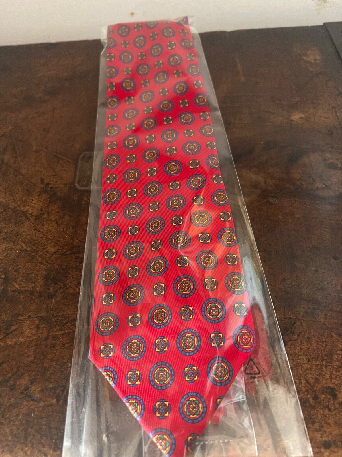 🔴 GIORGIO ARMANI cravatta uomo seta rossa pura medaglioni blu gialli verdi