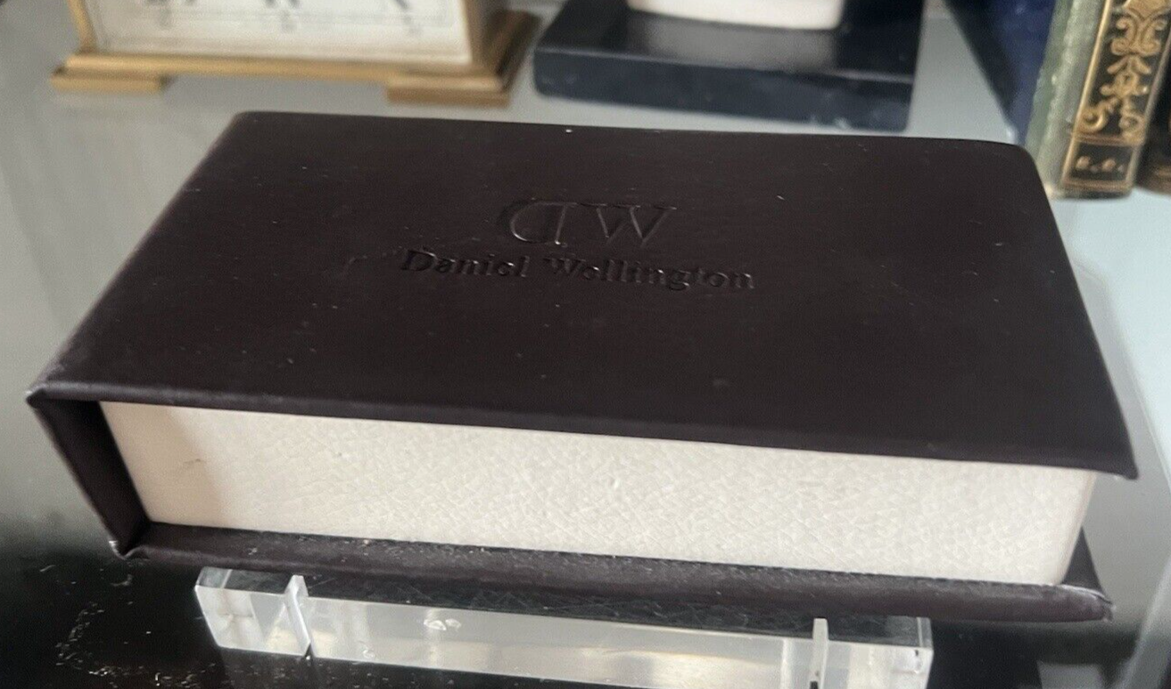 Daniel Wellington Box Watch Box Case Brown 
