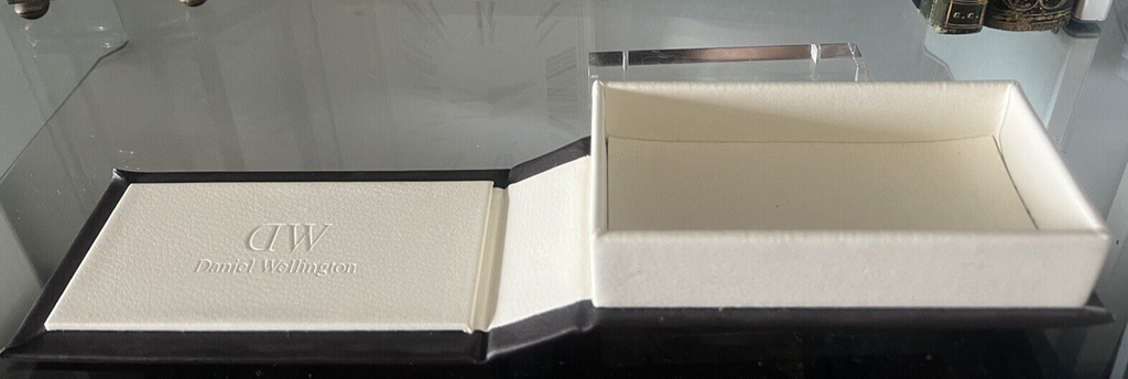 Daniel Wellington Box Watch Box Case Brown 