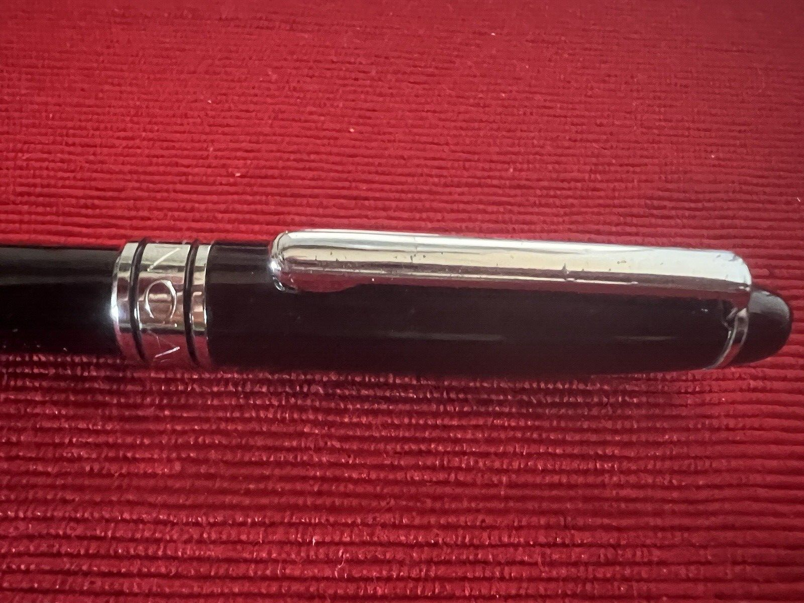 Balenciaga Stylo-Plume Sphère Laque Noire Profils Chrome Écrit Avec Boîte 