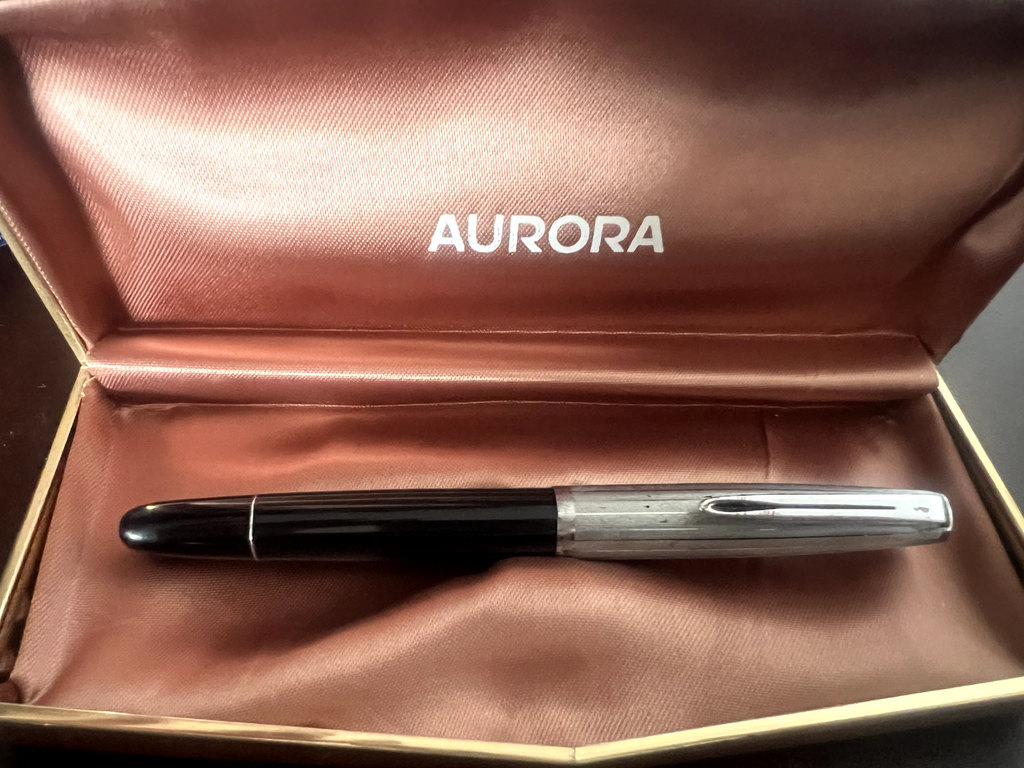 🔴 AURORA penna stilografica 88 P pennino ORO M scrive con astuccio vintage A