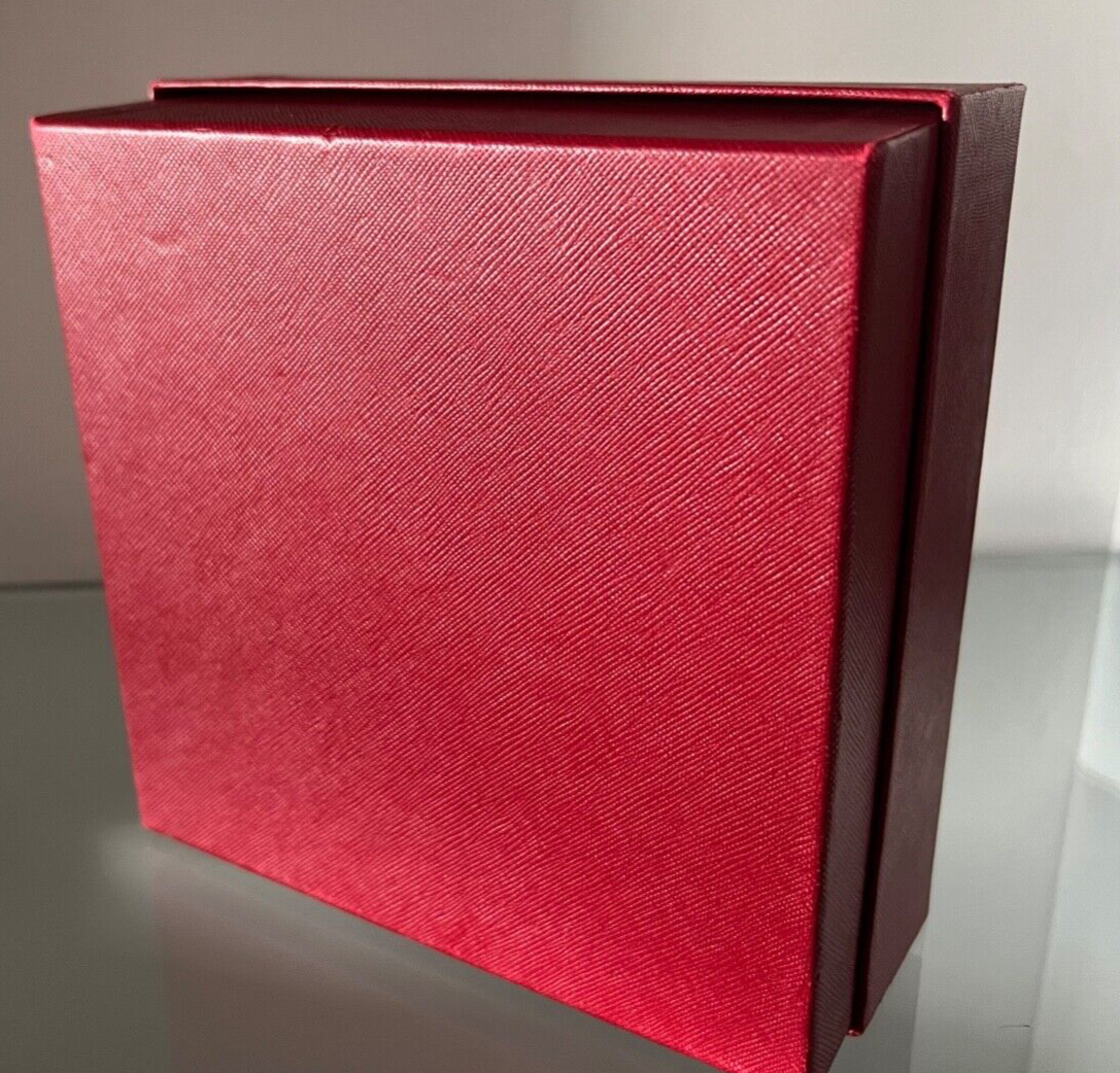🔴 CARTIER Schmuckkästchen, rote Innenausstattung, 18 x 18 x 7 cm 