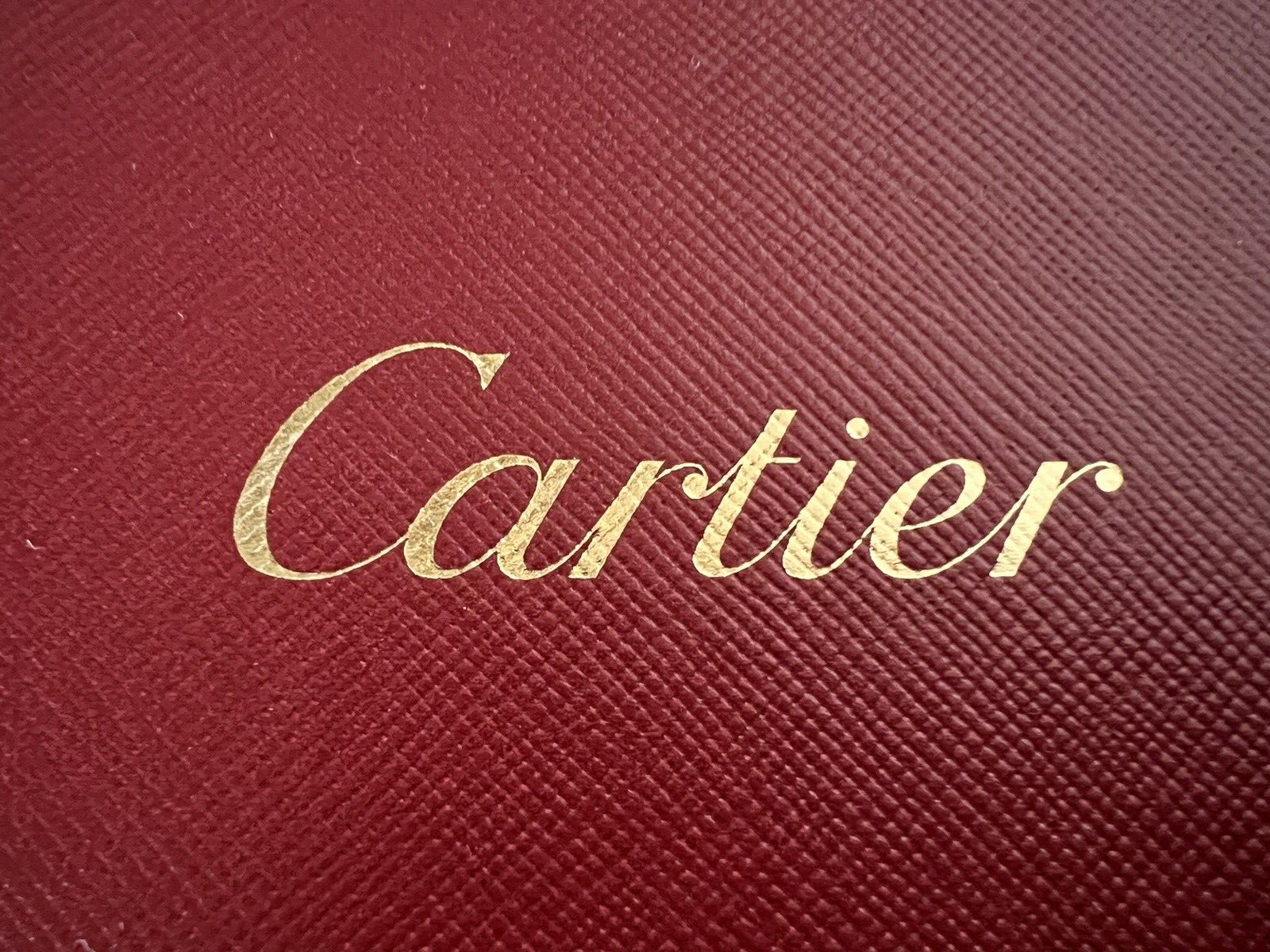 🔴 CARTIER Schmuckkästchen, rote Innenausstattung, 18 x 18 x 7 cm 