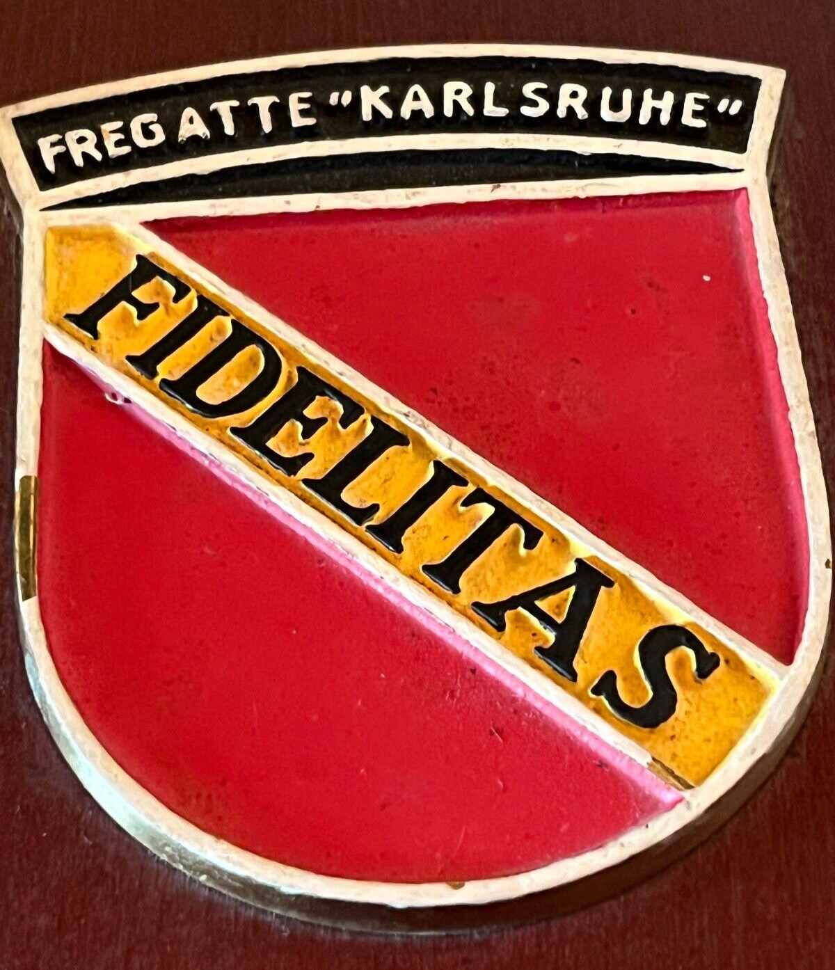 🔴 Crest militare FIDELITAS FREGATTE Karlsruhe Germany legno tedesco vintage