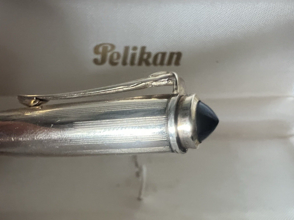 🔴 PELIKAN penna stilografica P1 nera cappuccio laminato pennino ORO vintage '59