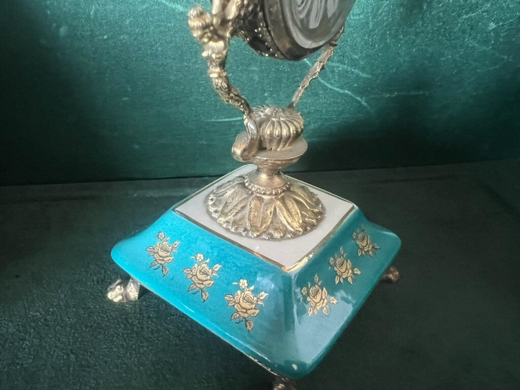 🔴 OROLOGIO porcellana decorata con piedi di leone da revisionare h 35 vintage