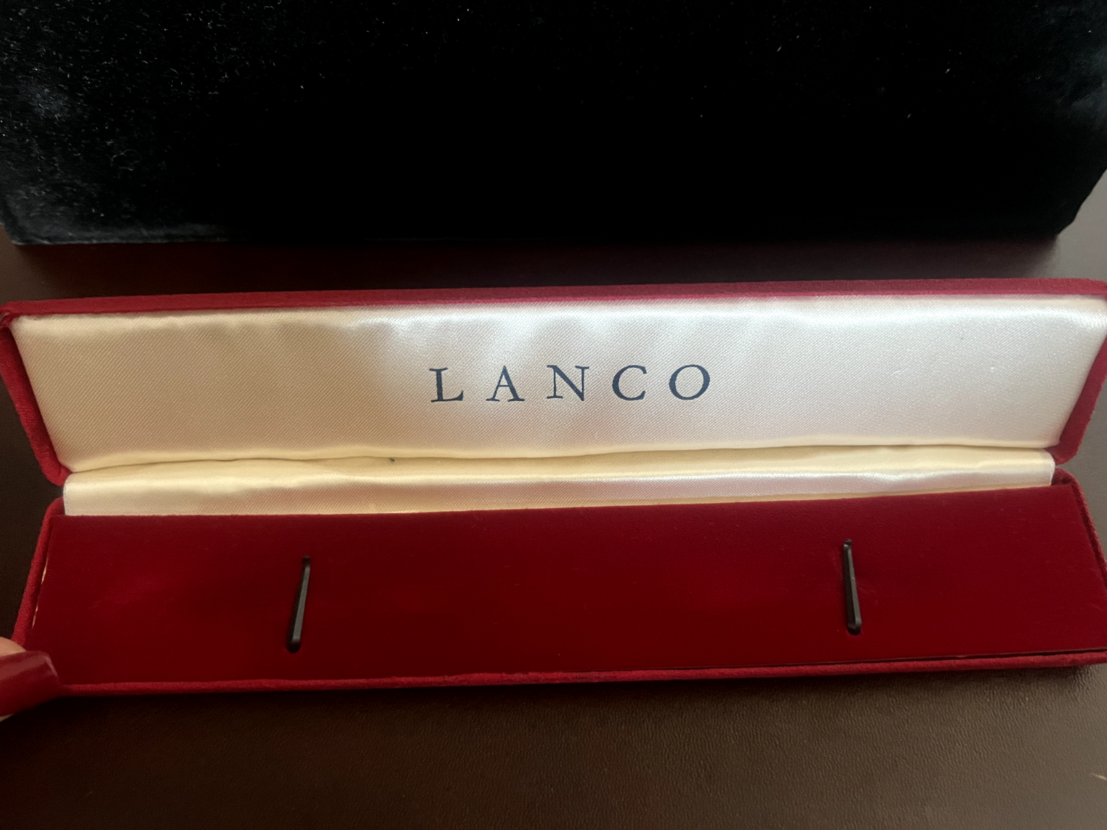 LANCO Boîtier Boîte Montre Poignet Trousse Coffret Rouge Avec Embrasse Vintage