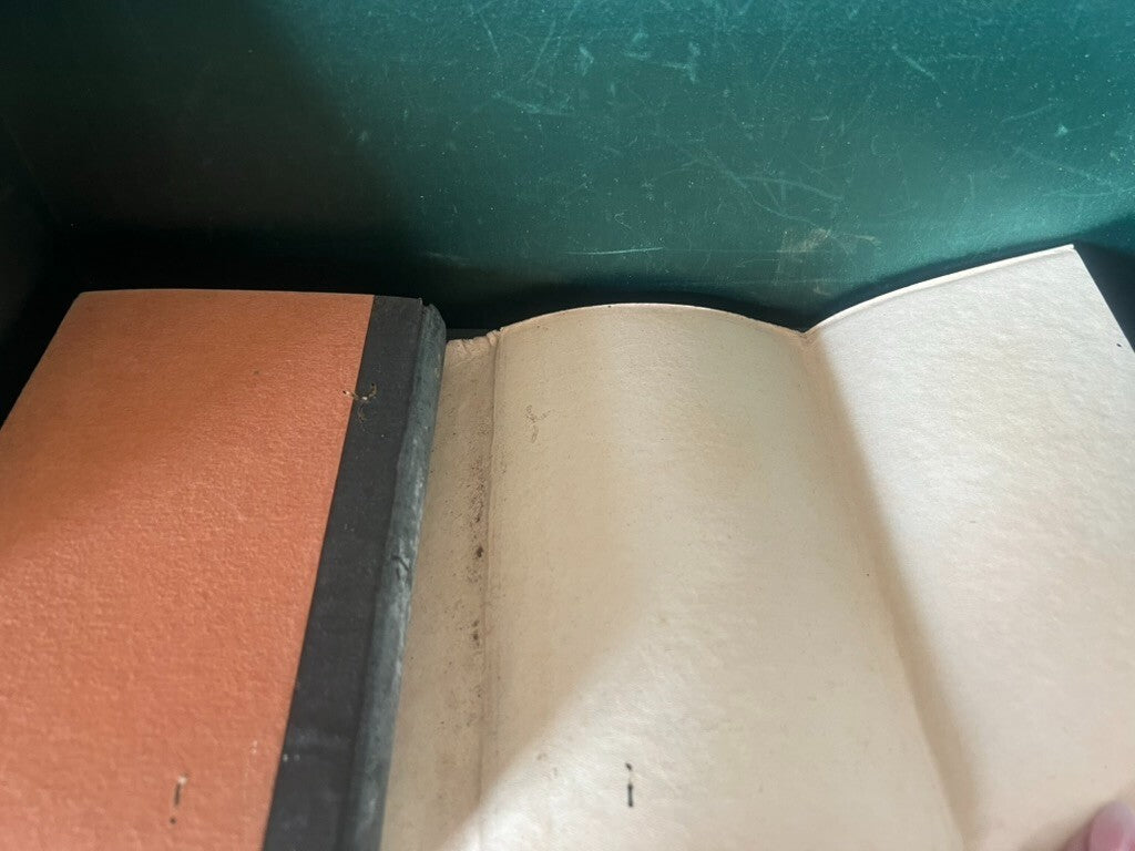 🔴 Buch DAS SCHLOSS VON OTRANTO von Caroline Spurgeton in englischer Sprache aus dem Jahr 1929 