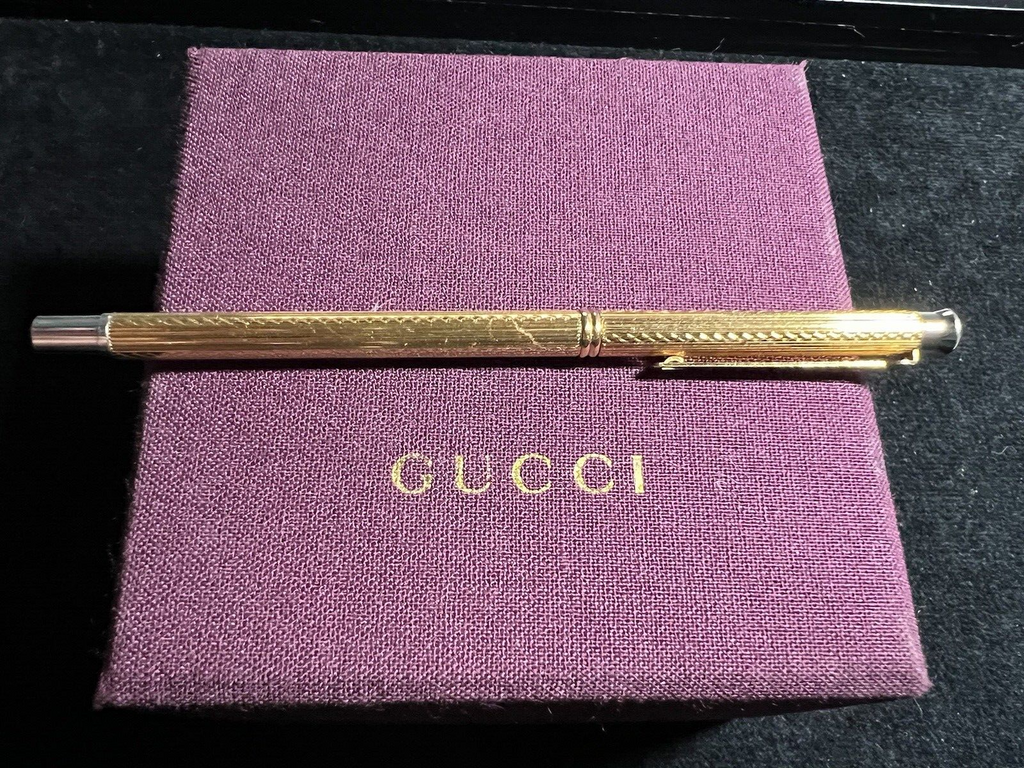 Gucci Stylo-Plume Sphère Or Guillocchè Mini De Sac Rare Vintage