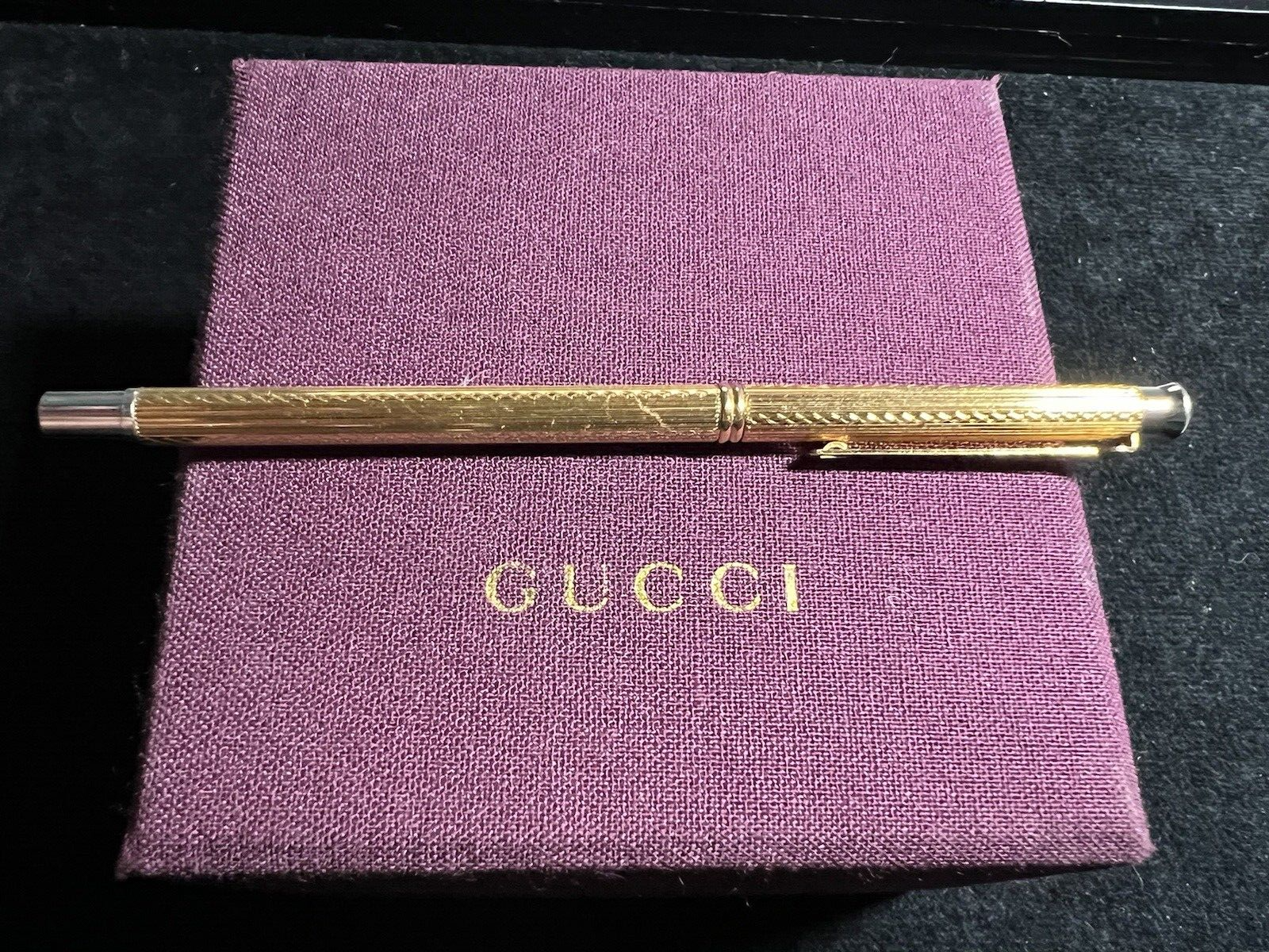 Gucci Stylo-Plume Sphère Or Guillocchè Mini De Sac Rare Vintage