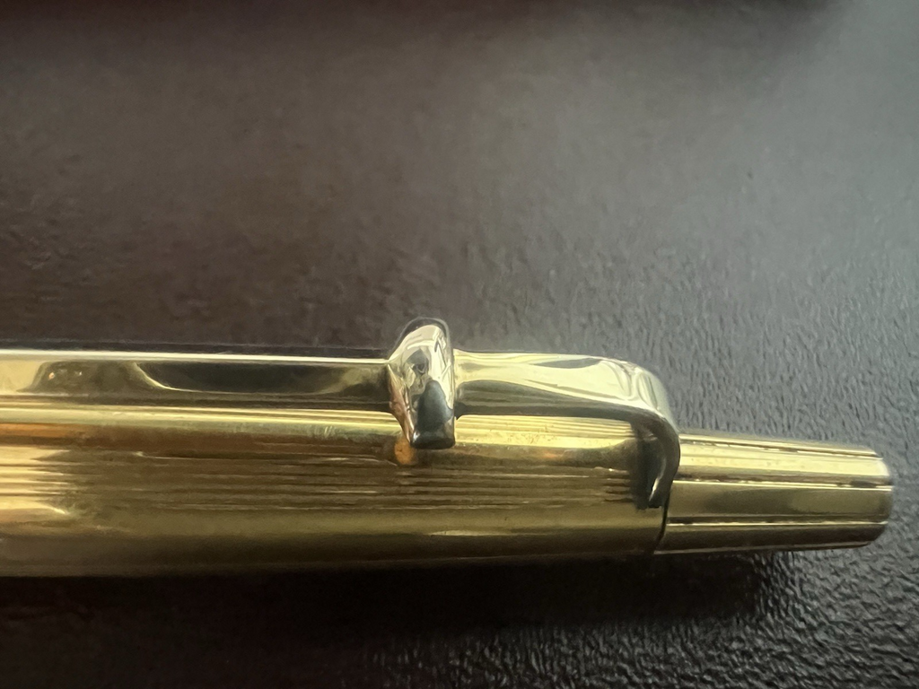 🔴 CARAN D'ACHE penna sfera Madison placcata oro scrive garanzia astuccio