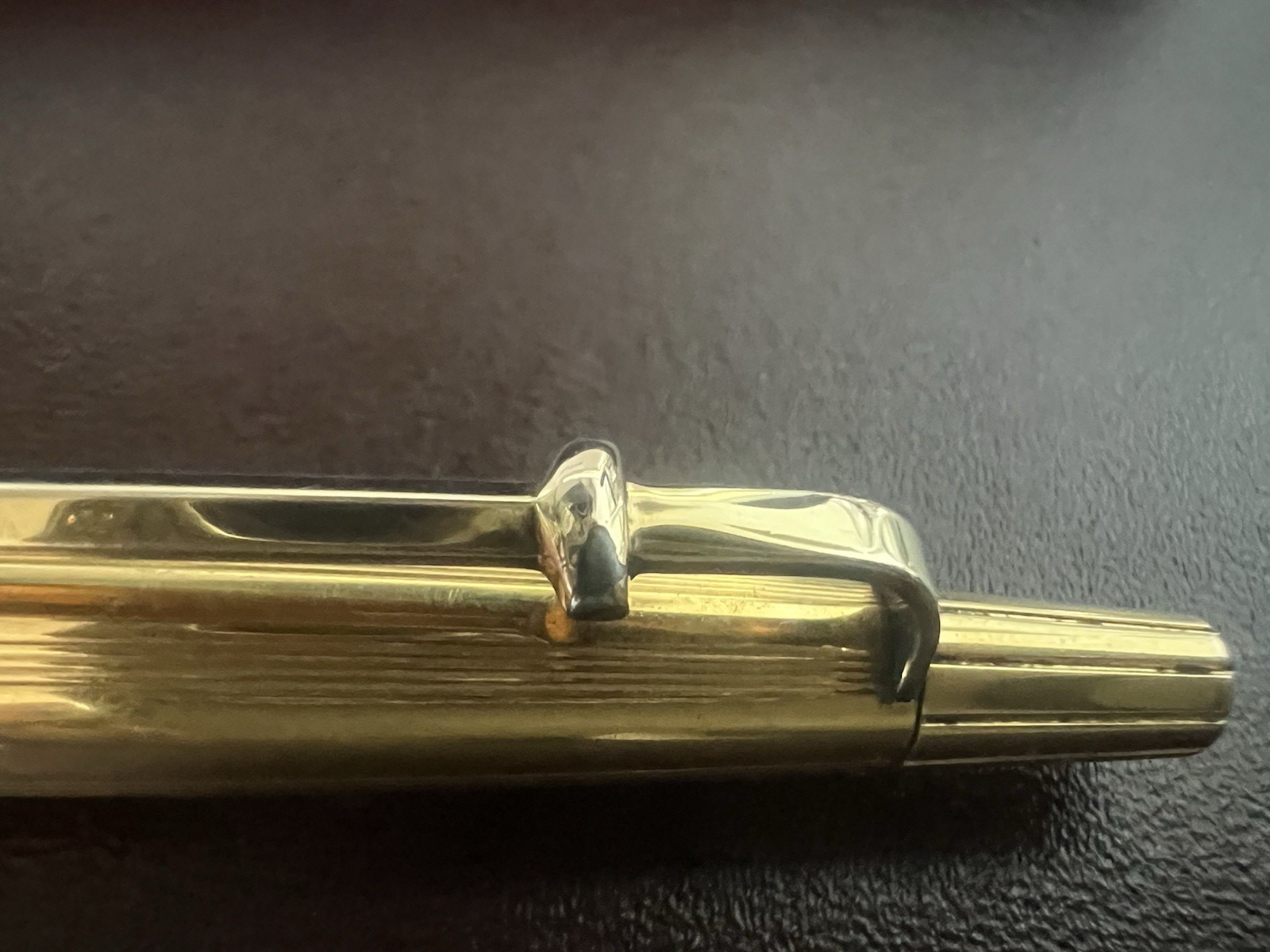 🔴 CARAN D'ACHE penna sfera Madison placcata oro scrive garanzia astuccio