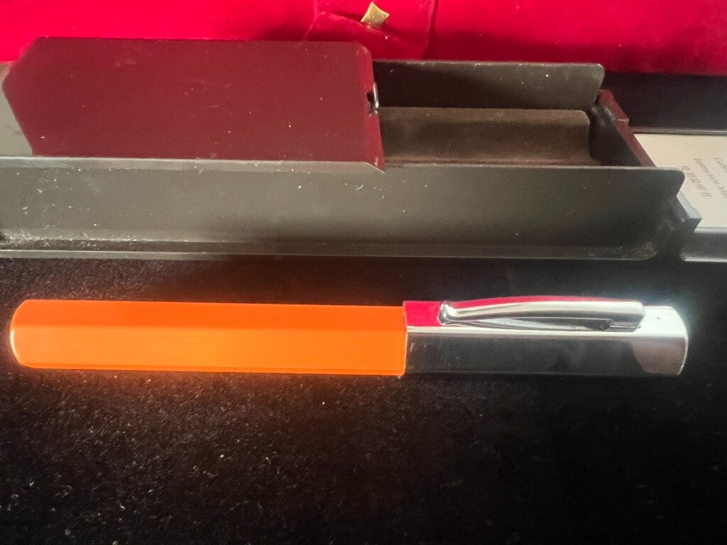 🔴 FABER CASTELL penna sfera arancione profili sagomati astuccio RARA VINTAGE
