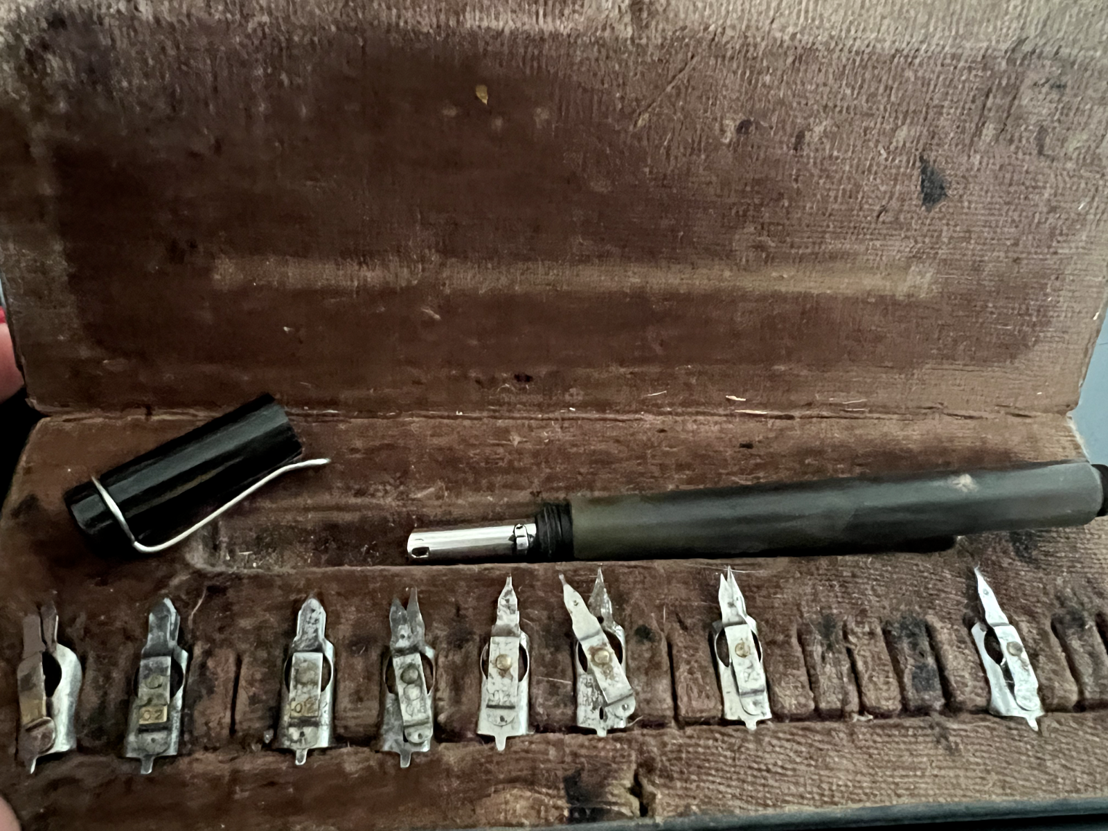 Pelikan Graphos Stift Füllfederhalter Mit Schreibfedern Und Im Feld, Vintage