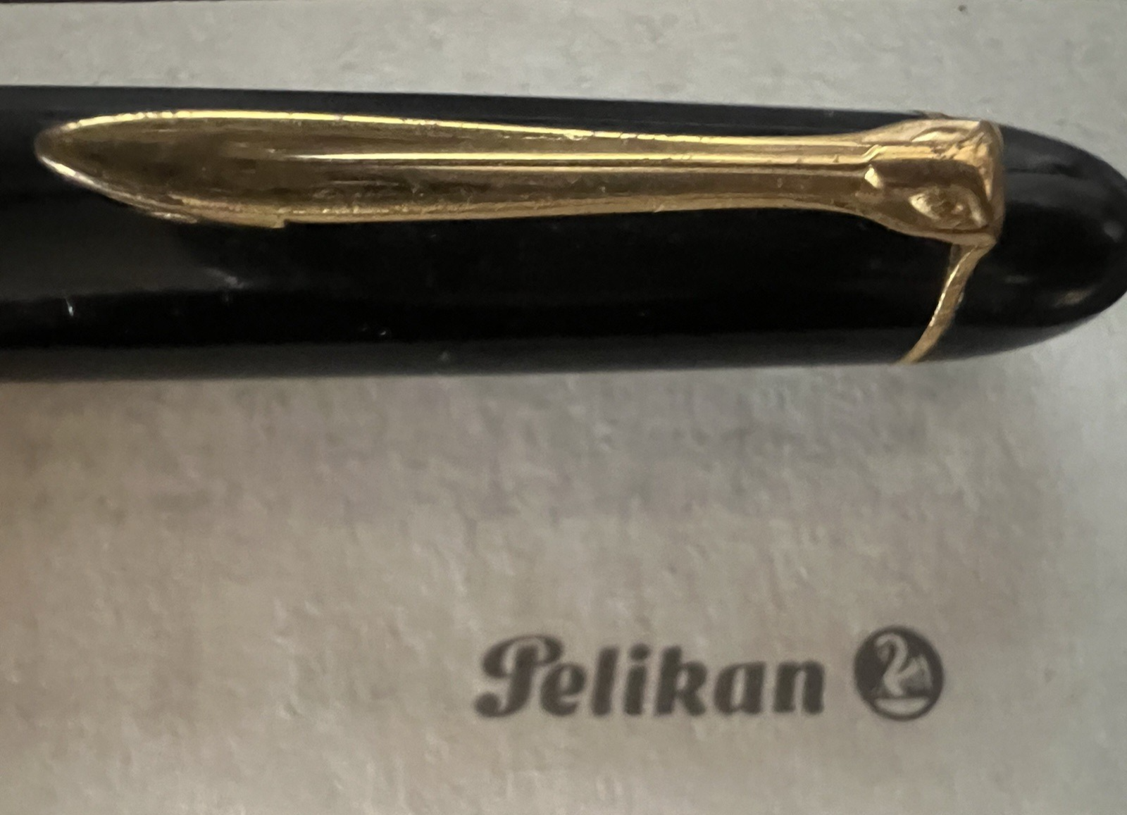 Pelikan Stift Füllfederhalter 120 Grün Schwarz Kolben Bullauge Feder M Scri