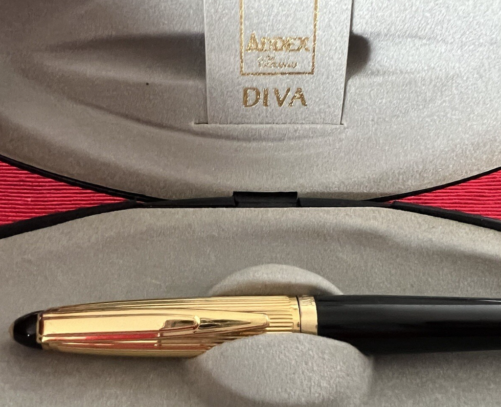 🔴 ADDEX penna stilografica mini DIVA lacca nera cartuccia Iridium Point scrive