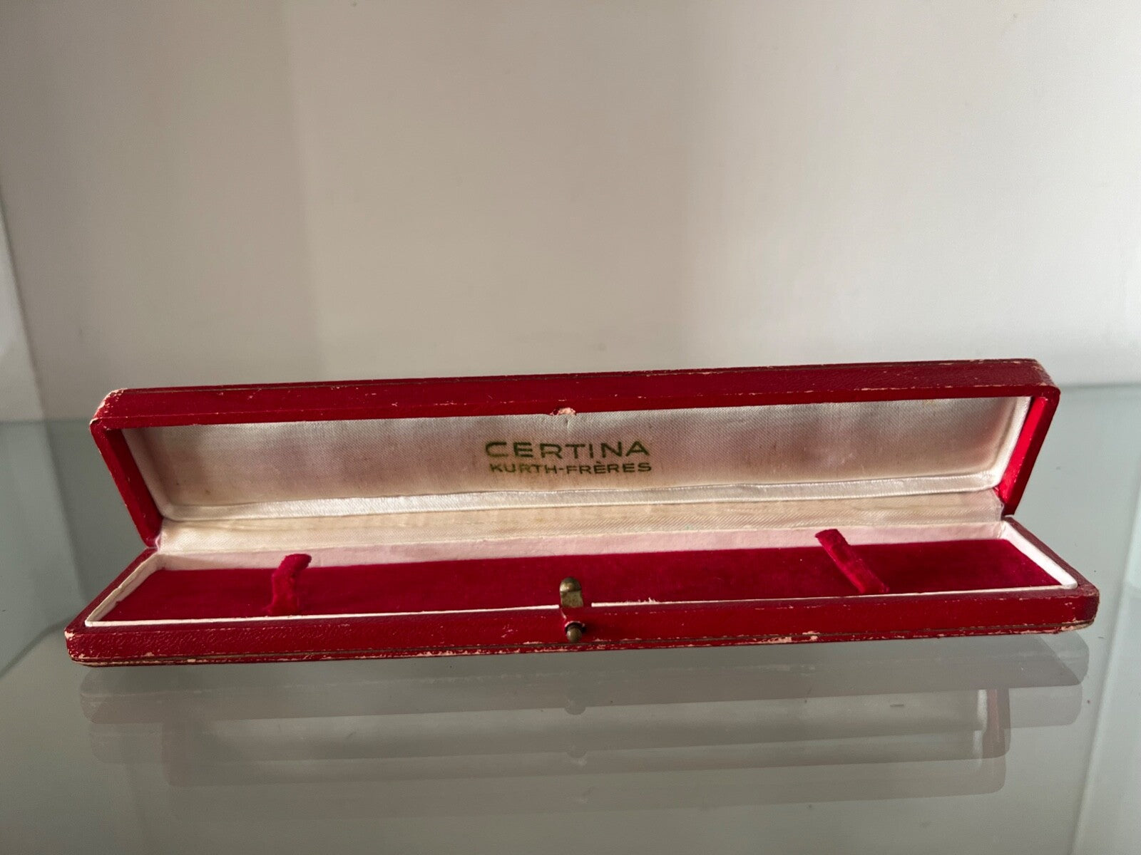 CERTINA Boîtier Boîte Montre Poignet Rouge Housse Original Vintage