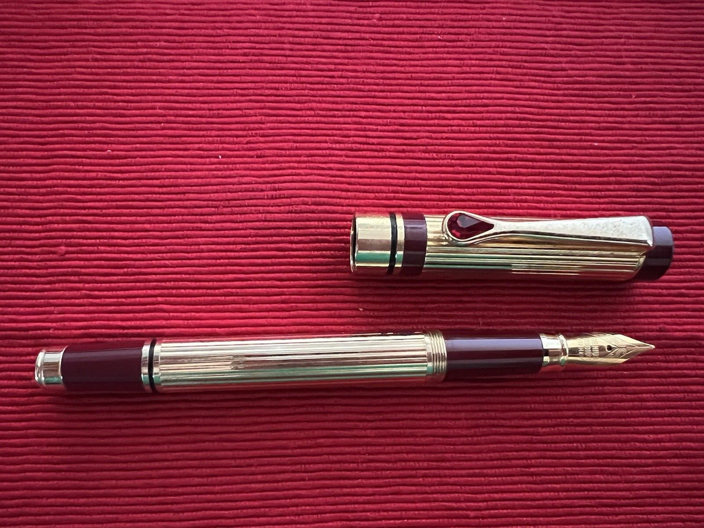 Stylo-Plume Stylo à Plume Or A Cartouche Iridium Point 7 Goutte Rouge Vintage