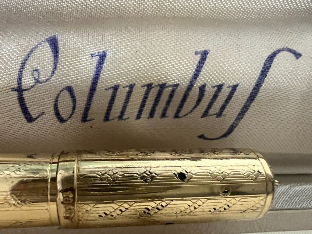 Red Columbus Retractable Engraved Fountain Pen Works Vintage 