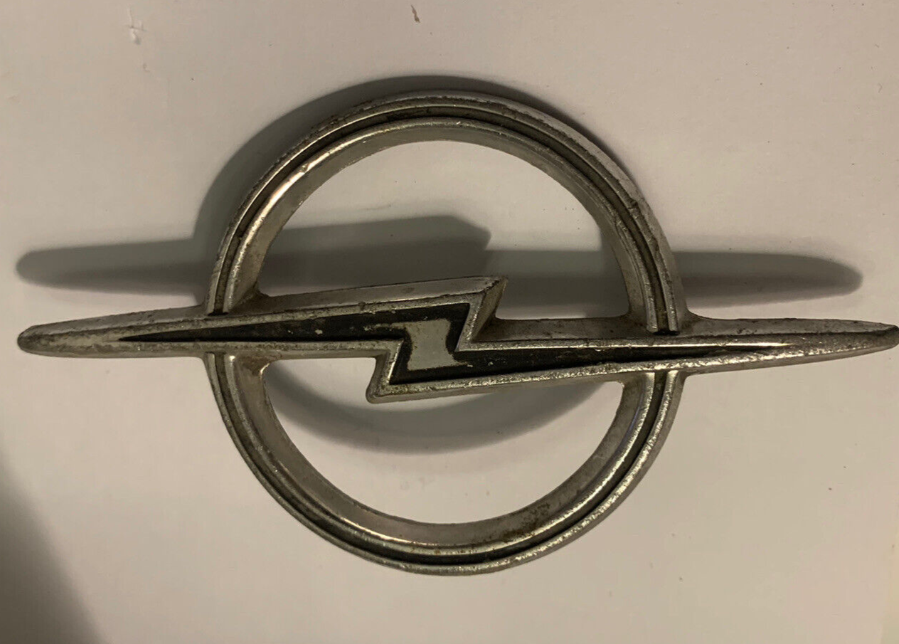 Opel Manta Armes Voiture Old Model Emblème Orrnement Logo Badge Métal 2941532