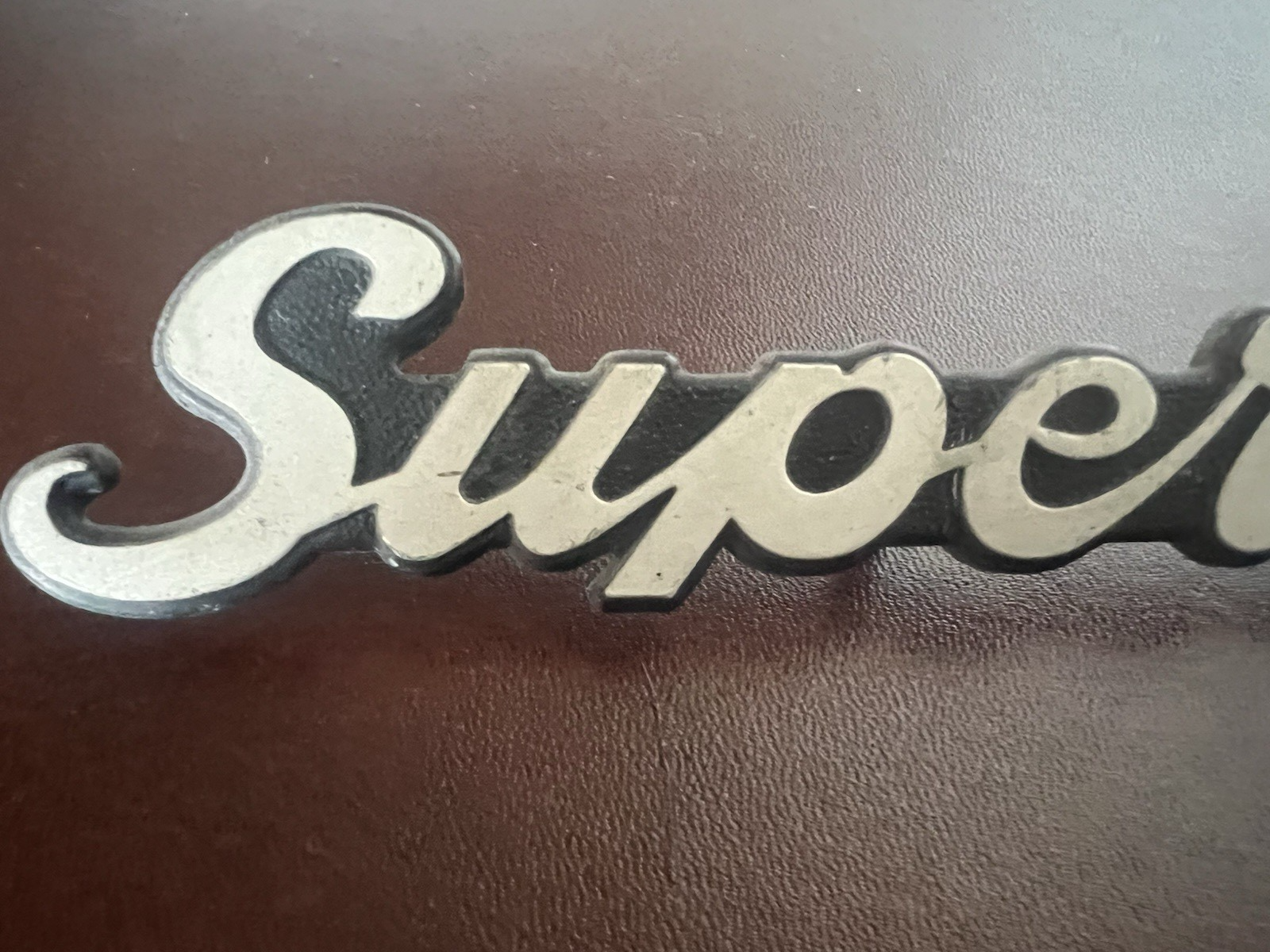 🔴 FIAT 131 stemma auto SUPERMILLEFIORI emblema logo scritta metallo vintage