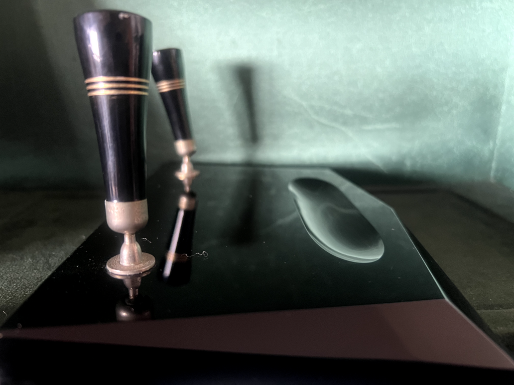OMAS Onyx Black Fountain Pen Desk Holder Vintage 2 Places