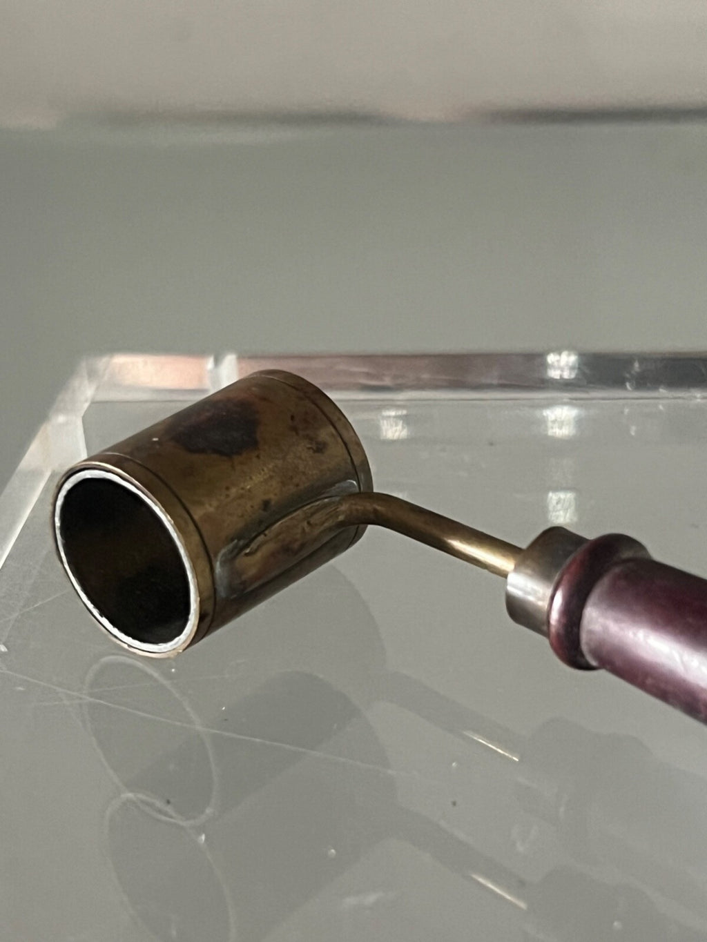Kugelförmiger Messlöffel zur Dekoration, Messing, Holzgriff, Vintage 