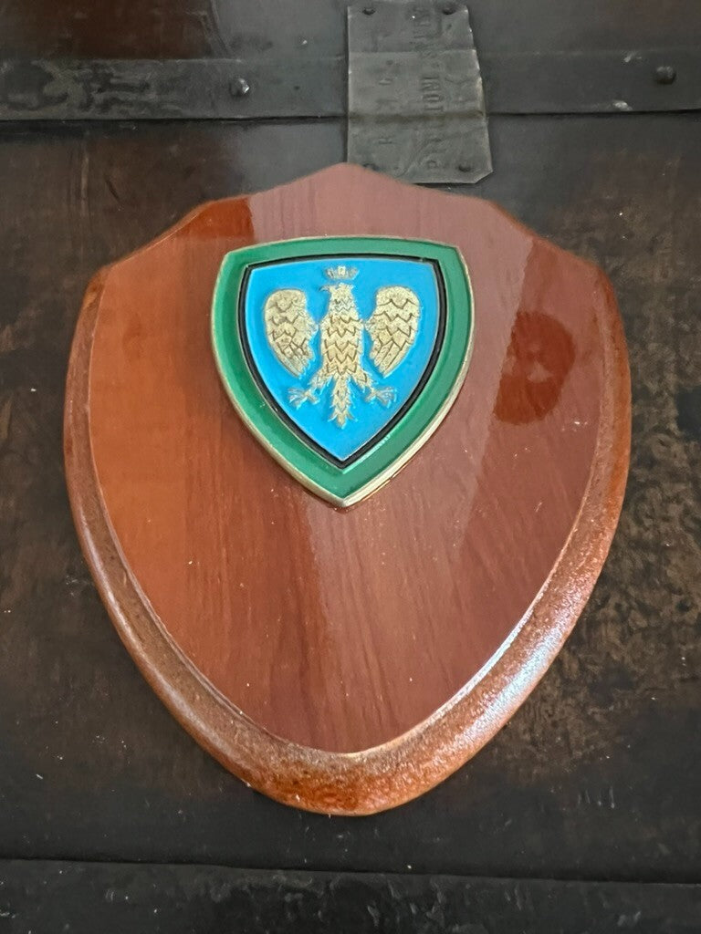 🔴 Crest ALPINI GIULIA scudo legno lucidato con metallo smalti h 15