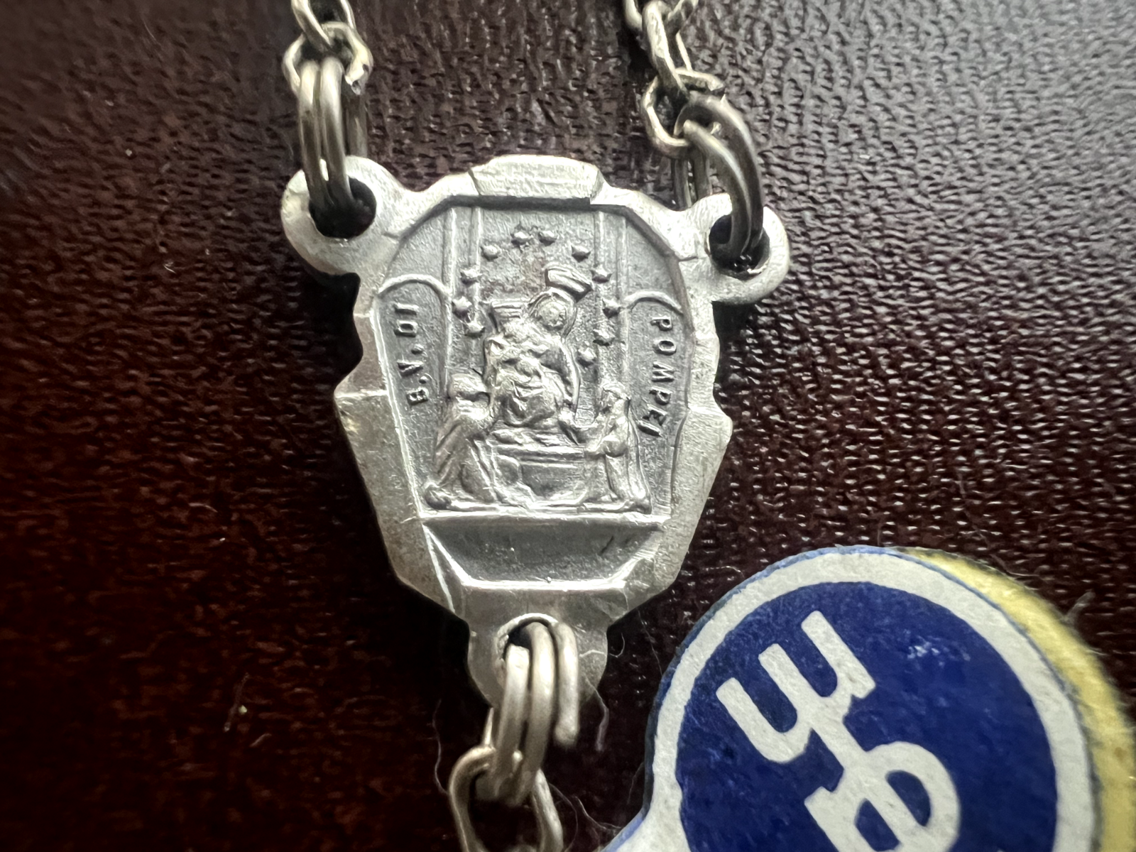 Collier Chapelet Madonna de Pompéi Maillechort Avec Trousse Effet Nacre