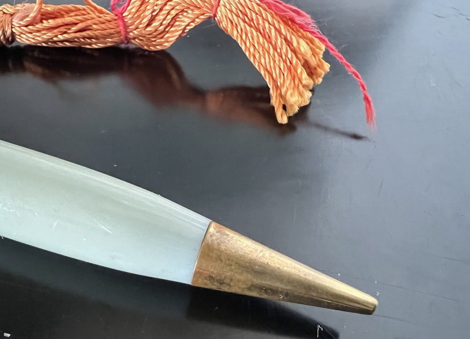 🔴 Green mechanical pencil with curved leads, writes like a bow, vintage 1970s 