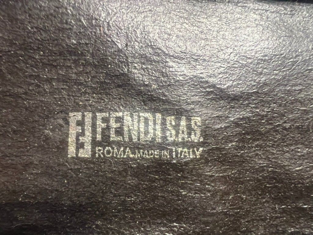 FENDI Porte Documents Homme Tissu Zucca Intérieur Cuir Angles Métal Vintage