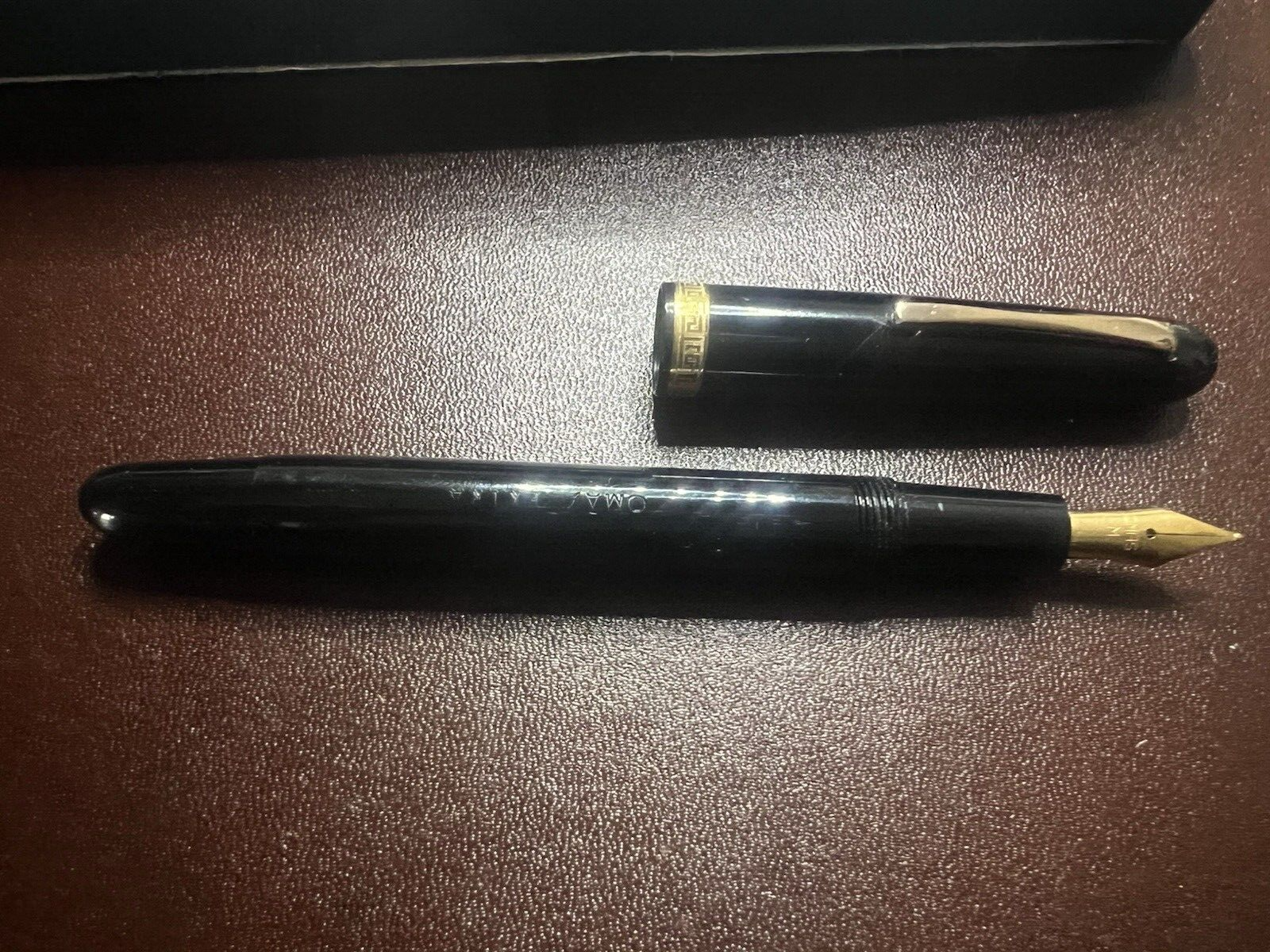 🔴 OMAS EXTRA Füllfederhalter mit griechischem Kragen, Goldfeder, M-Tinte, NEU 