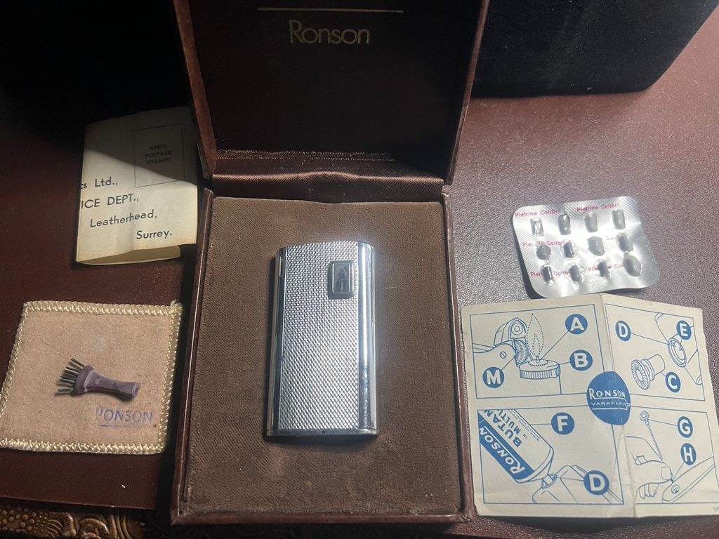 RONSON Elektronisches 7 Vintage Feuerzeug Mit Zubehör Ersatzteile Reparatur 