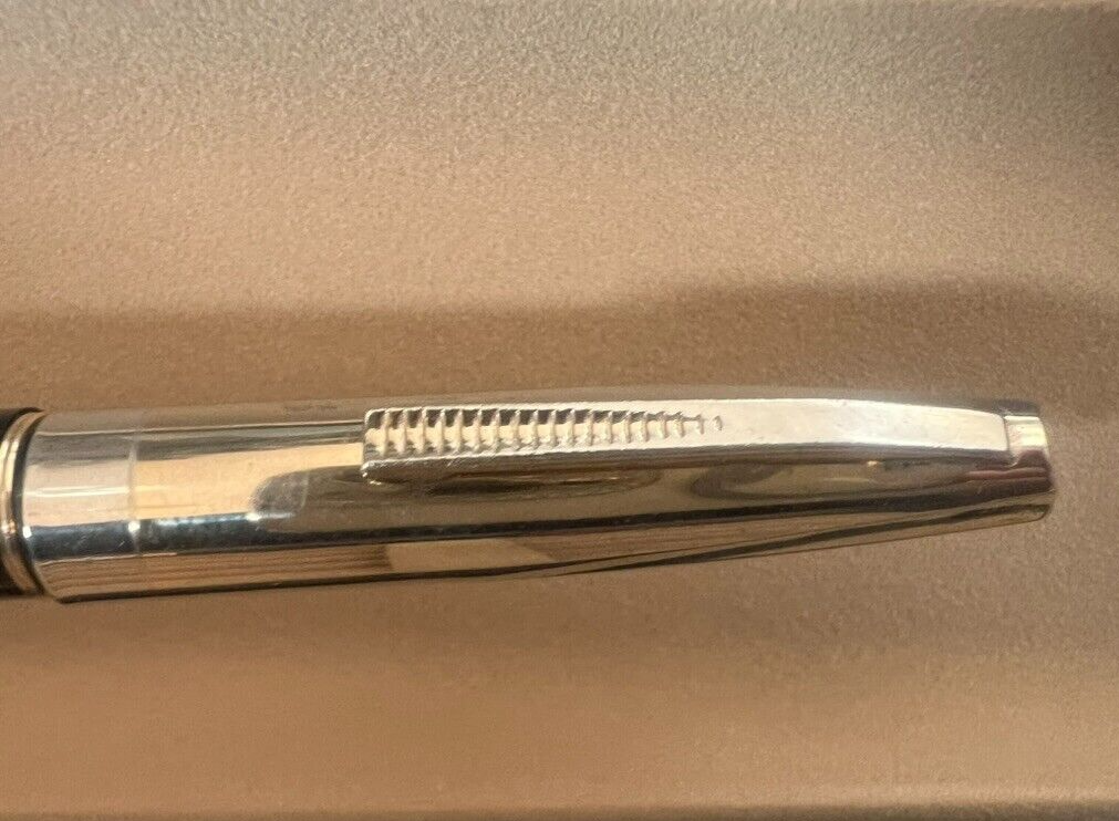 🔴 Penna stilografica nera a pistone pennino aerodinamico ORO scrive vintage E