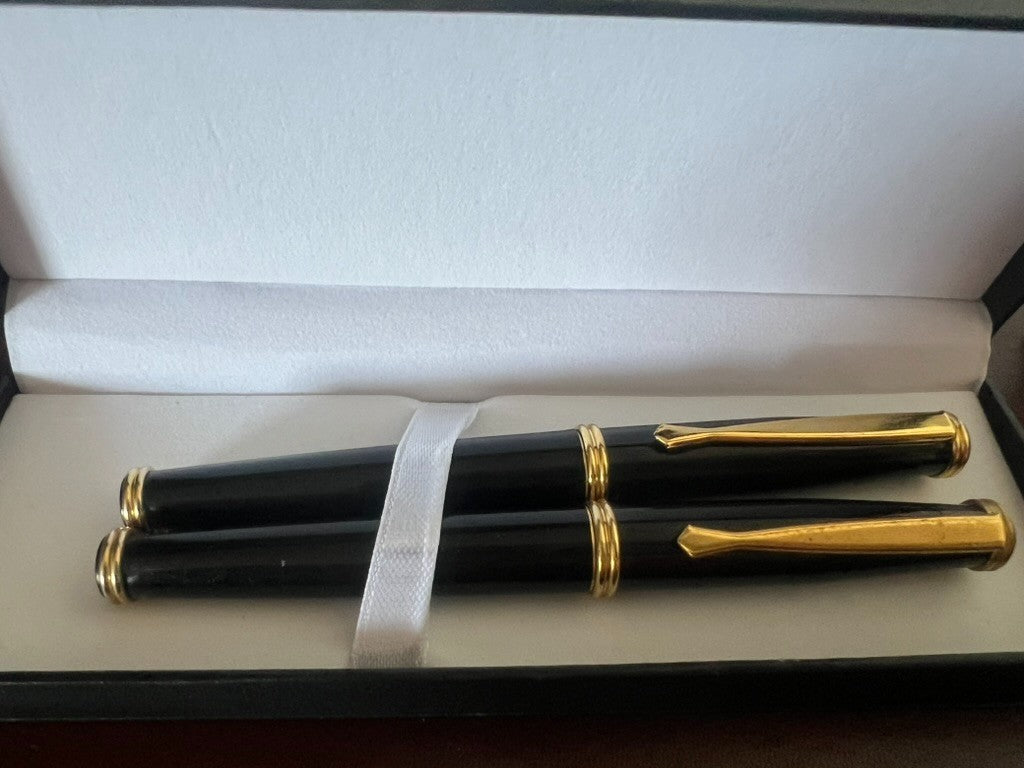 🔴 Penna stilografica e sfera nere profili dorati pennino F scrivono vintage