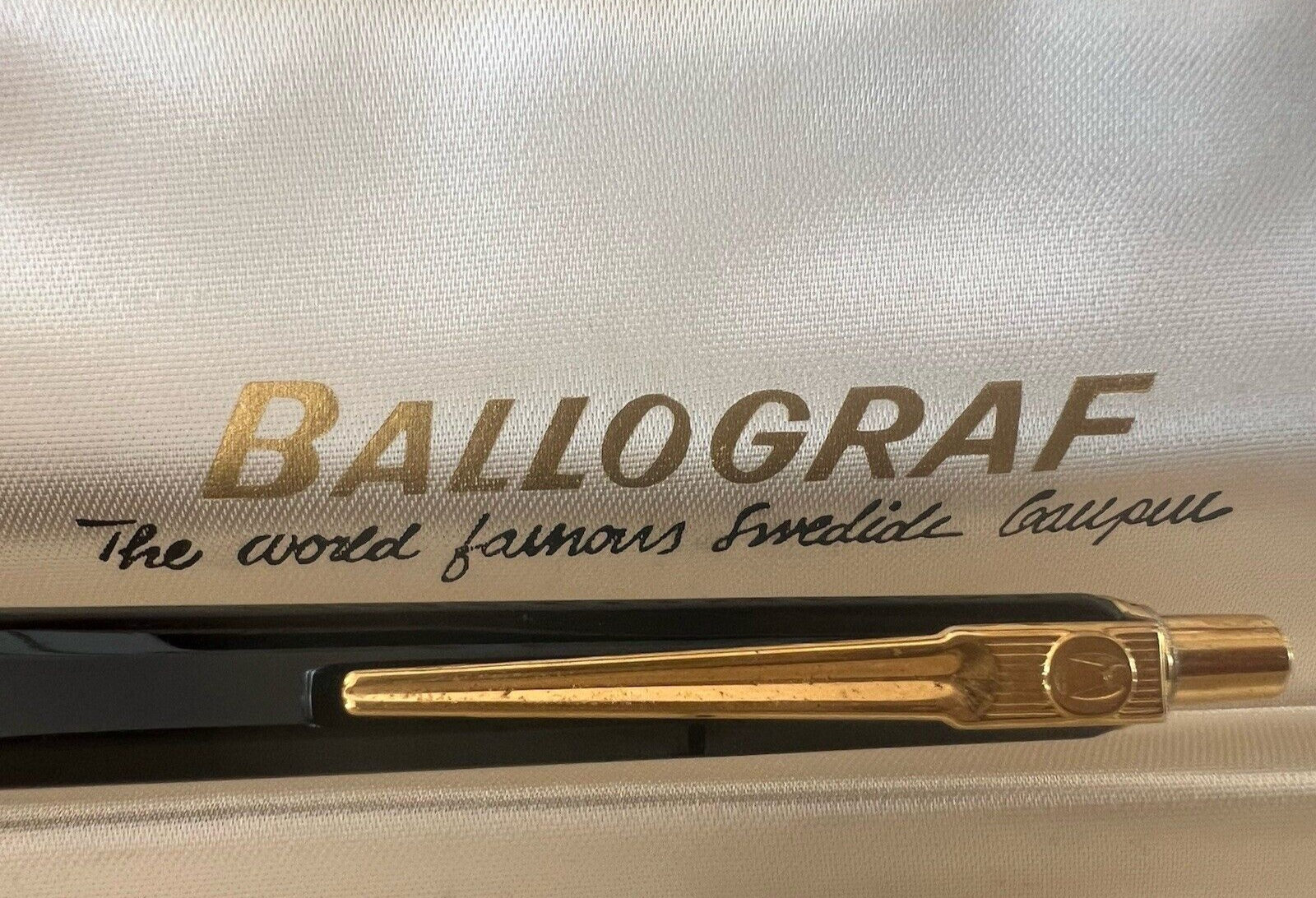 🔴 BALLOGRAF EPOCA Kugelschreiber schwarz mit vergoldetem Druckknopf 4 