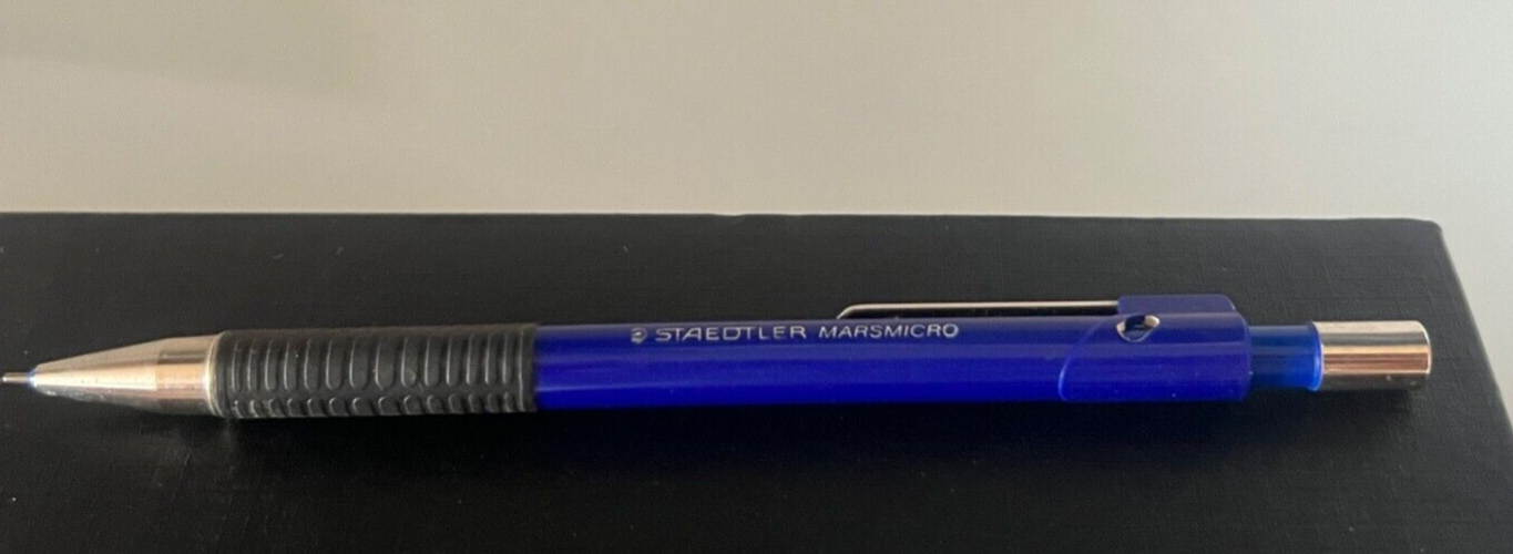 🔴 STAEDTLER Marsmicro Druckbleistift, einziehbar, 0,7 mm Mine, schreibt im Vintage-Stil 