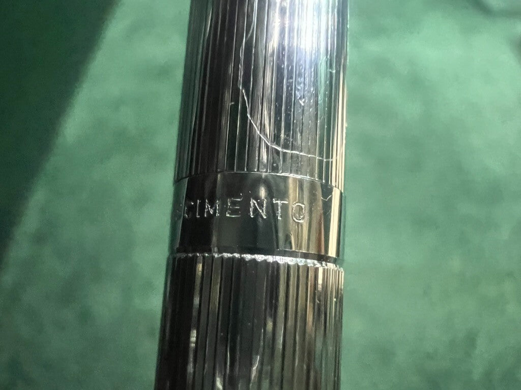 Grand-Mère Stylo-Plume Sphère Chrome A Rayures Renaissance Écrit Avec Trousse