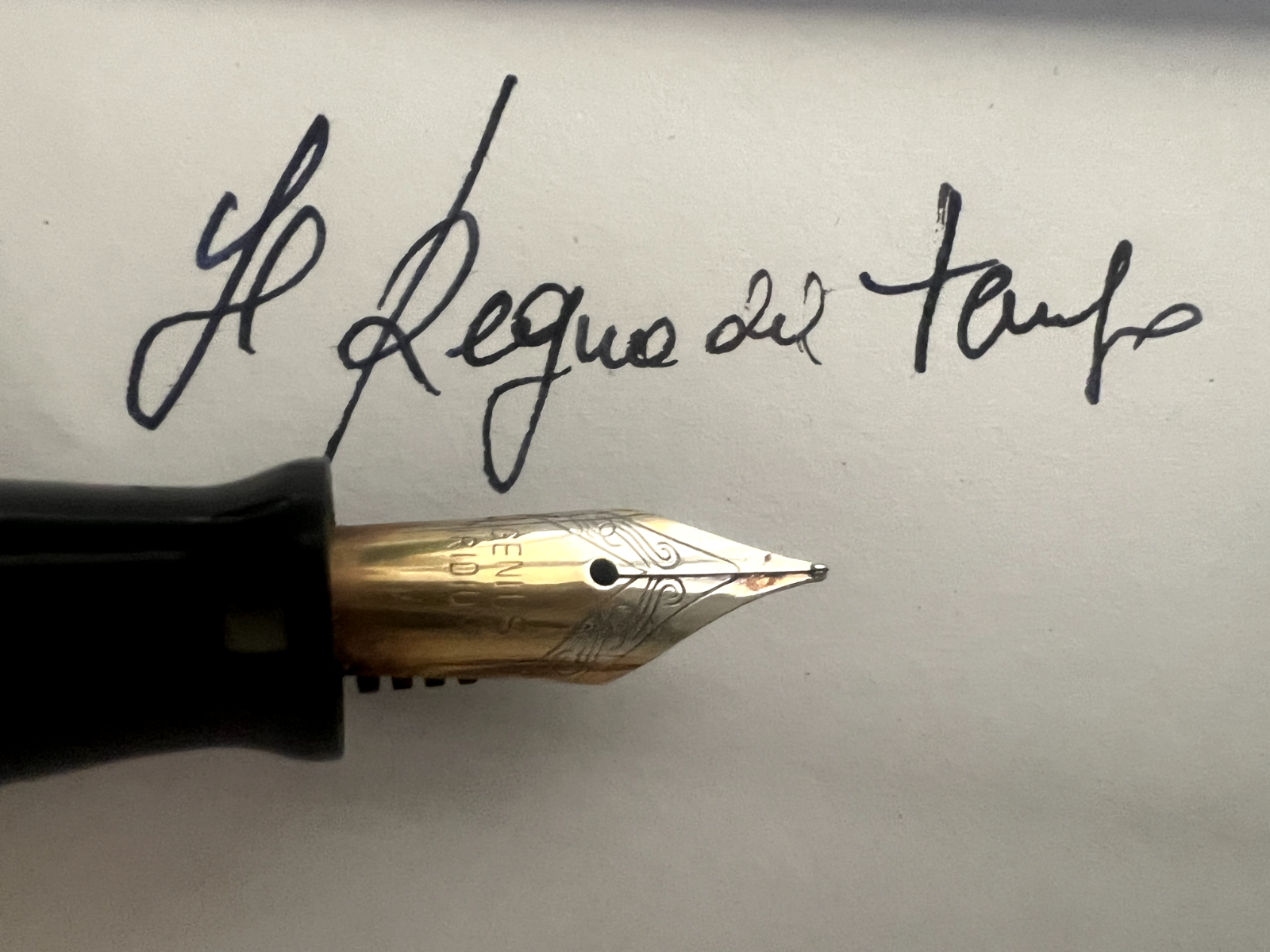 Universal Stylo-Plume Stylo à Plume Celluloid Avec Bouton Écrit Vintage 1940