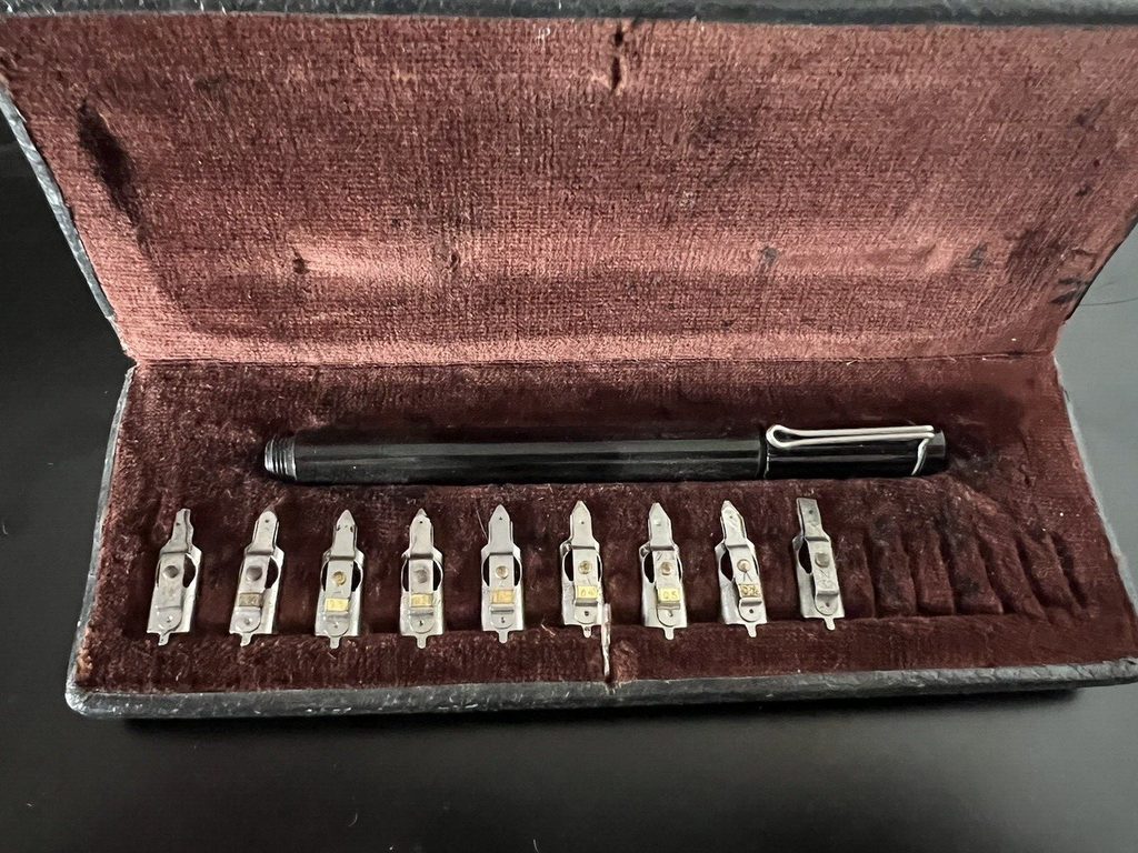 🔴 PELIKAN GRAPHOS penna stilografica con astuccio e pennini vintage