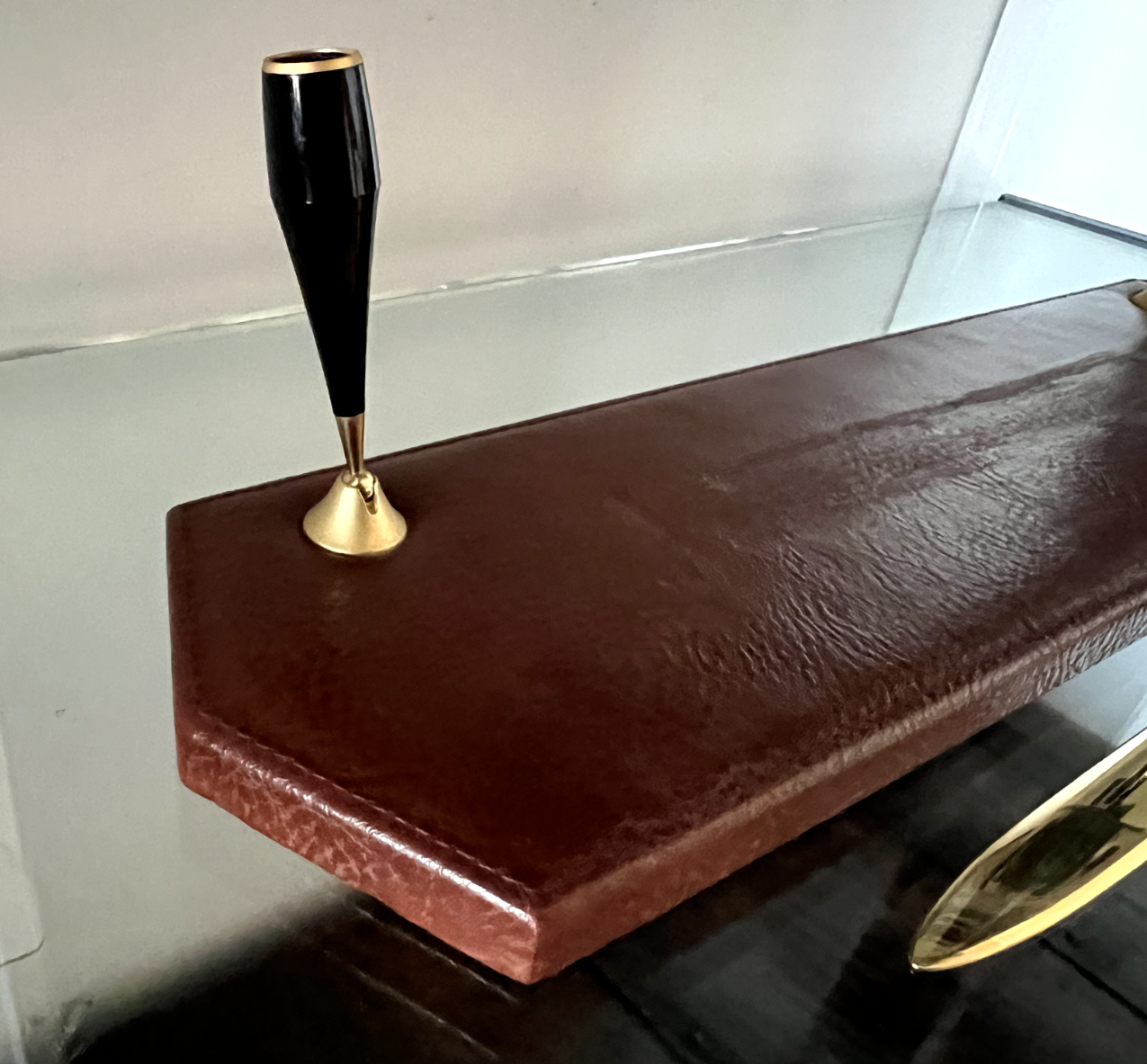 Stifthalterbasis Füllfederhalter Kugelschreiber Leder Schreibtischstift Vintage 