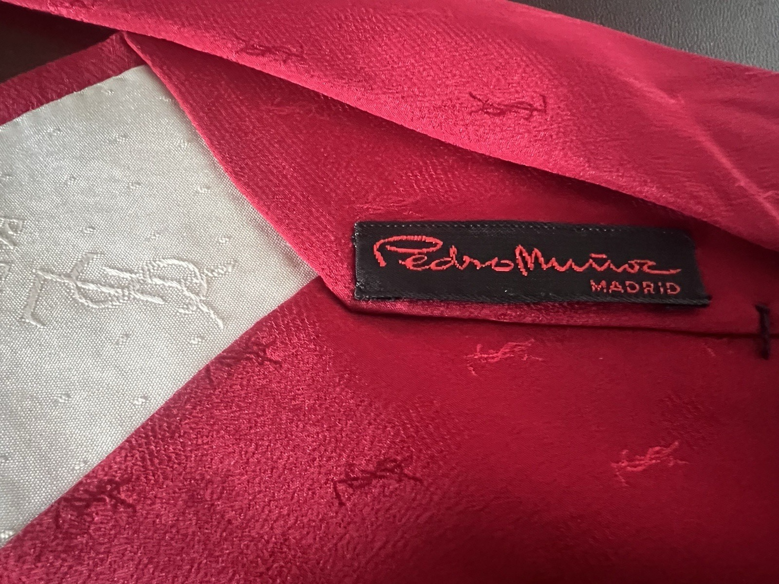 🔴 YSL cravatta seta YVES SAINT LAURENT rossa monocolore pura seta 100%