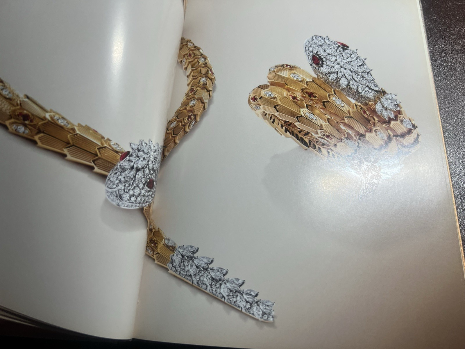 Bulgari Katalog Schmuckkollektion 2018-2019 mit Foto B Zero Official 